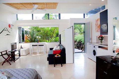 Driftwood Villa - Lennox Head Accommodation 1