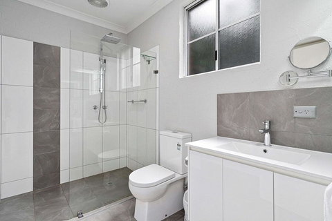 Econo Lodge Border Gateway Wodonga - Lennox Head Accommodation 3