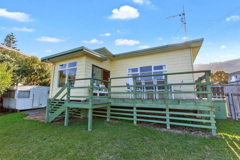 EIGHTY STEPS - Walk To The Ocean Edge - Lennox Head Accommodation 2