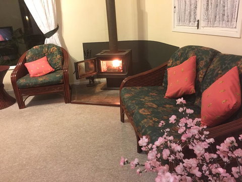 English Gardens - Garden Cottage - Lennox Head Accommodation 3