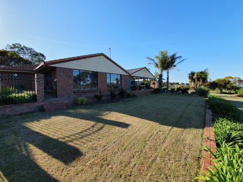 EP Getaway - Lennox Head Accommodation 0