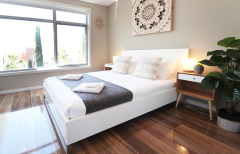 EROS City Fringe - Wifi, Wine, Netflix, Pets OK And Park Views! - Lennox Head Accommodation 0