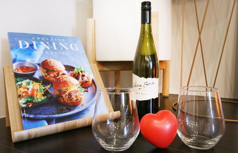 EROS City Fringe - Wifi, Wine, Netflix, Pets OK And Park Views! - Lennox Head Accommodation 2