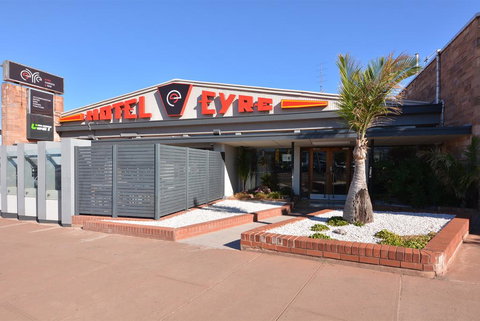 Eyre Hotel - Lennox Head Accommodation 2