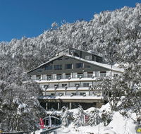 Falls Creek Hotel - Lennox Head Accommodation