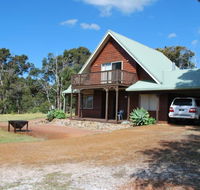 Farm Lane Retreat - Lennox Head Accommodation