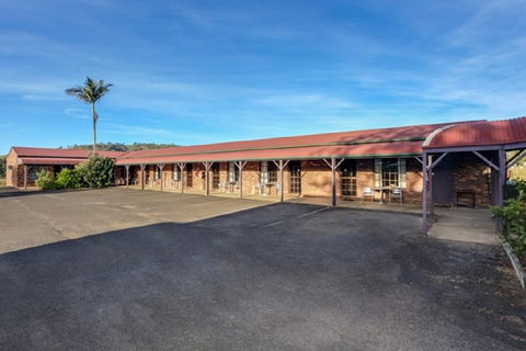 Fernvale Hotel Motel - Lennox Head Accommodation 1