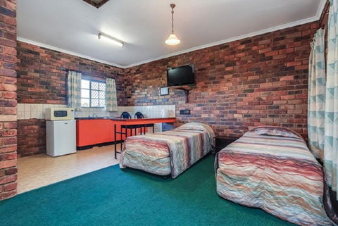 Fernvale Hotel Motel - Lennox Head Accommodation 3