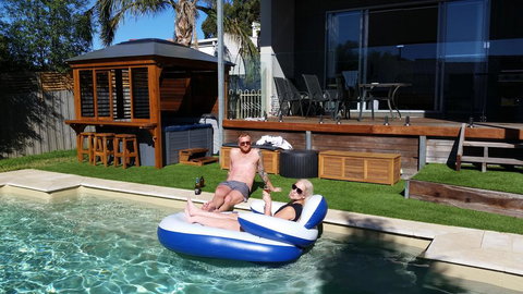 Frankston Hilltop Retreat - Lennox Head Accommodation 1