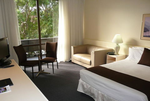 Frankston International - Lennox Head Accommodation 0