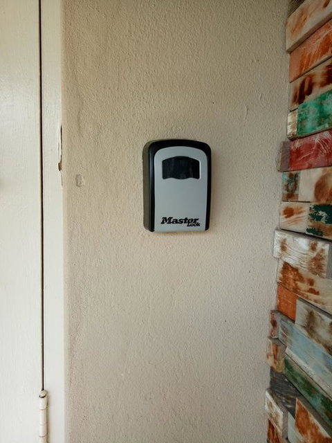FUNKY COTTAGE - Lennox Head Accommodation 3