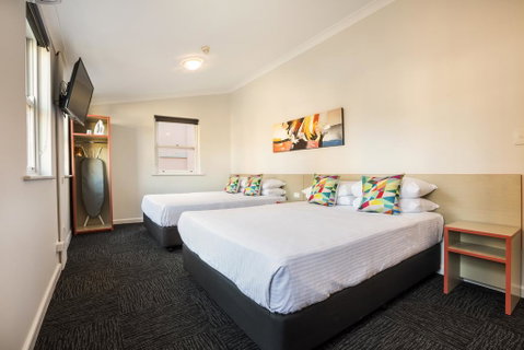 Granville Hotel - Lennox Head Accommodation 1