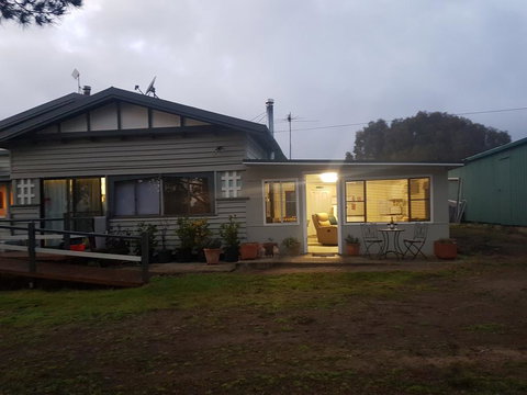 Happy Pig Farm - Lennox Head Accommodation 0