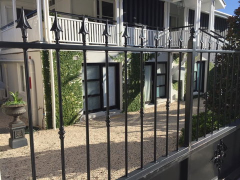 Heal House - Lennox Head Accommodation 2
