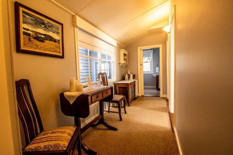 Heytesbury House - Lennox Head Accommodation 1