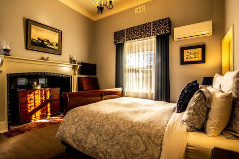 Heytesbury House - Lennox Head Accommodation 2