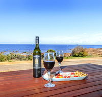 High Tide - Wallaroo Beachfront Property - Pet-Friendly - Lennox Head Accommodation
