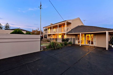 Isle Of Serenity - Lennox Head Accommodation 3