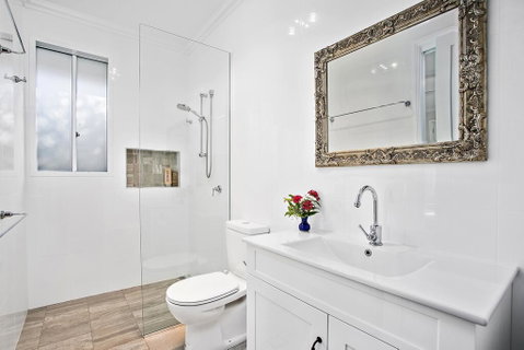 Jetty Splendour Guest Bedroom With Bathroom En-suite B'nB - Lennox Head Accommodation 3