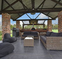 Kelman Cottage - tucked away with pool  native wildlife - Lennox Head Accommodation