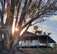 Kestrel Nest EcoHut - Lennox Head Accommodation