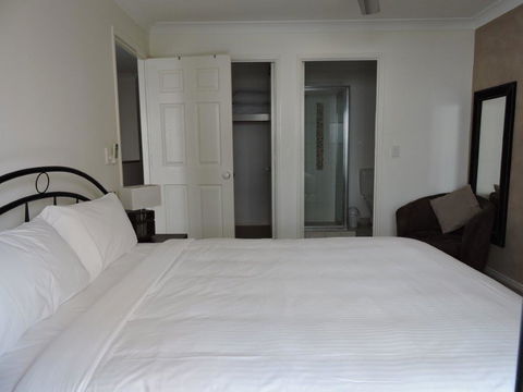 Koola Beach Apartments Bargara - Lennox Head Accommodation 3