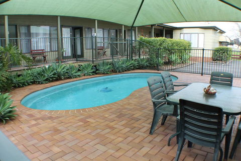 Lake Forbes Motel - Lennox Head Accommodation 2
