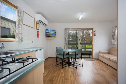 Lake Hamilton Motor Village And Caravan Park - Lennox Head Accommodation 1
