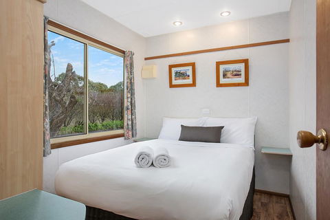 Lake Hamilton Motor Village And Caravan Park - Lennox Head Accommodation 3
