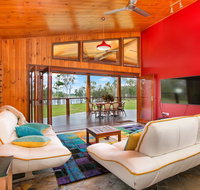 Lake Tinaroo Waterfrontage - Lennox Head Accommodation