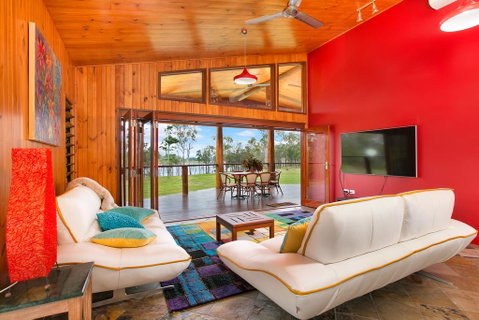 Lake Tinaroo Waterfrontage - Lennox Head Accommodation 0