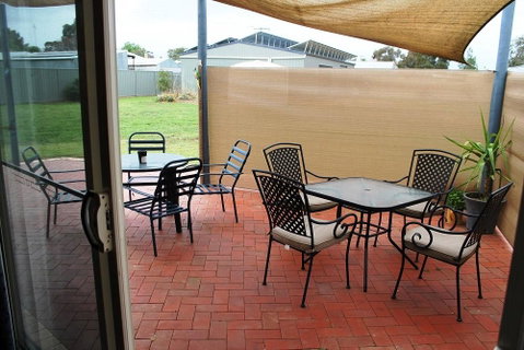 Lake Tyrrell Accommodation - Lennox Head Accommodation 2