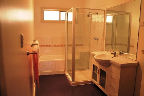 Lake Tyrrell Accommodation - Lennox Head Accommodation 1