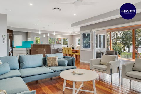 LAKEFRONT And SUNSET HAVEN - Lennox Head Accommodation 0