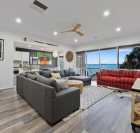 Lakeside Landing - Waterfront - Lennox Head Accommodation