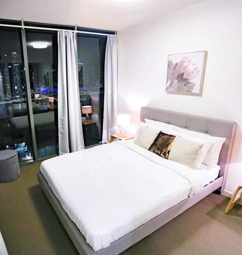 Lucid Apartment South Brisbane - Lennox Head Accommodation 3