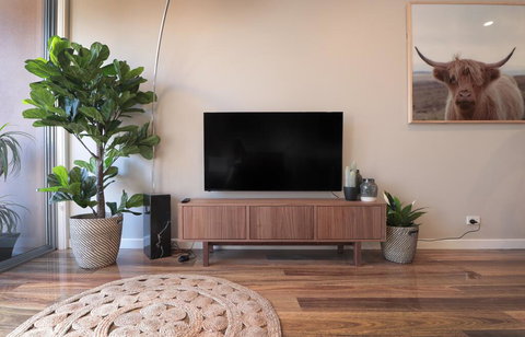 LUXURY Davcorp Executive Rentals - Free Wifi Wine Netflix And Parking In Brompton - Lennox Head Accommodation 2