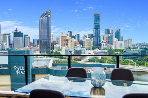 Luxury River City Views With Pool, Gym, Cafe, WiFi, Hospital - Lennox Head Accommodation 1