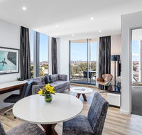 Meriton Suites Mascot Central - Lennox Head Accommodation