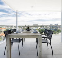 Minimalist Penthouse Condo with Skyline Vistas - Lennox Head Accommodation