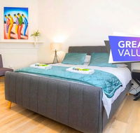 Minutes from the beach shops and parks Free - Wifi - Nespresso - Netflix - Lennox Head Accommodation