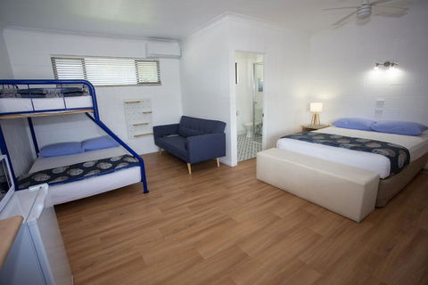 Moffat Beach Motel Caloundra - Lennox Head Accommodation 2