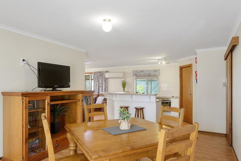 Moonta Bay Accommodation - Lennox Head Accommodation 2