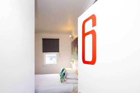 Mowbray Hotel - Lennox Head Accommodation 2