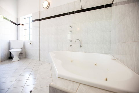 Captain Stirling Hotel - Lennox Head Accommodation 27