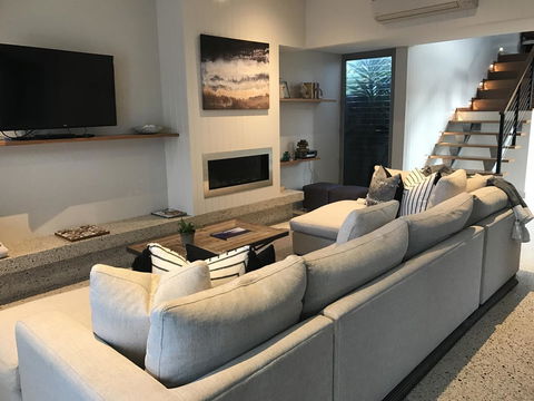 The Urban Beach House - Lennox Head Accommodation 5