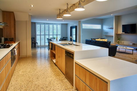 The Urban Beach House - Lennox Head Accommodation 8