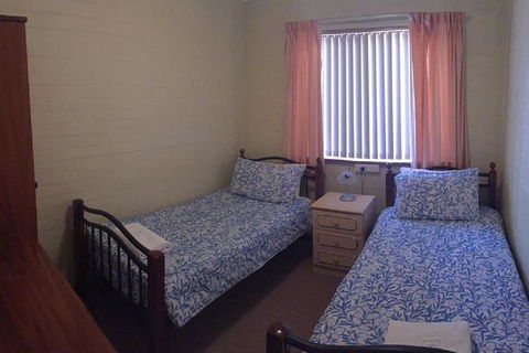 Geraldton Holliday Villas - Lennox Head Accommodation 6