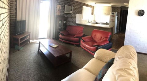 Geraldton Holliday Villas - Lennox Head Accommodation 15