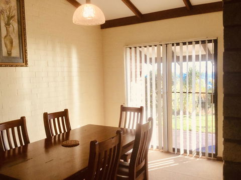 Geraldton Holliday Villas - Lennox Head Accommodation 29